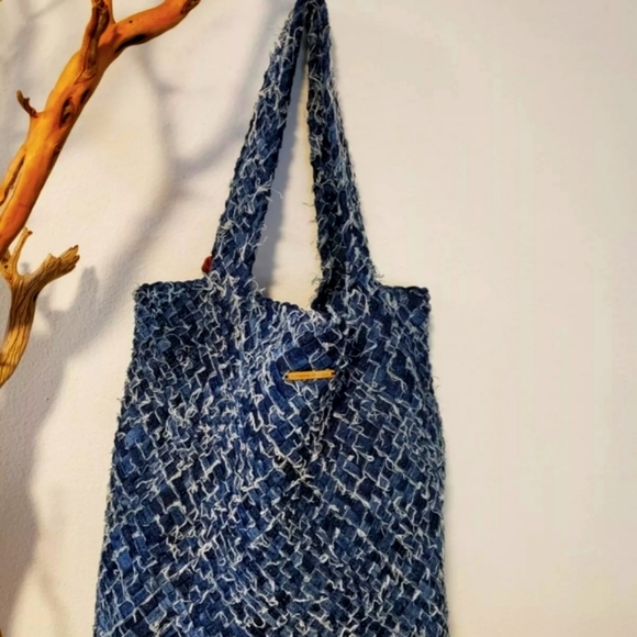 MONSERAT DE LUCCA Faded Denim Woven Tote RaRe** - Picture 10 of 10
